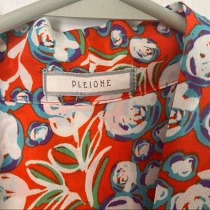 Pleione lightweight floral sleeveless shirt
